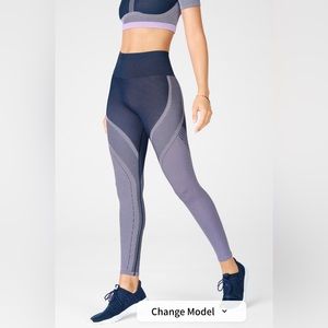 Fabletics High-Waisted Seamless Turbo Legging sz S